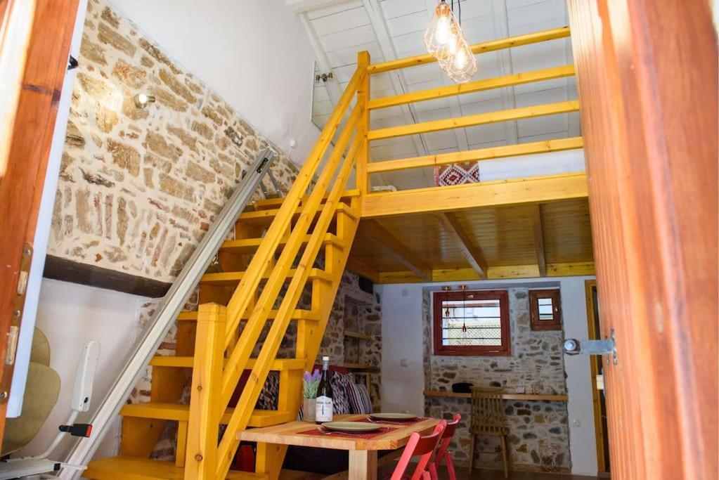 Ferienwohnung Lavrio Stone House 5 Min From The Centre/Port Exterior foto