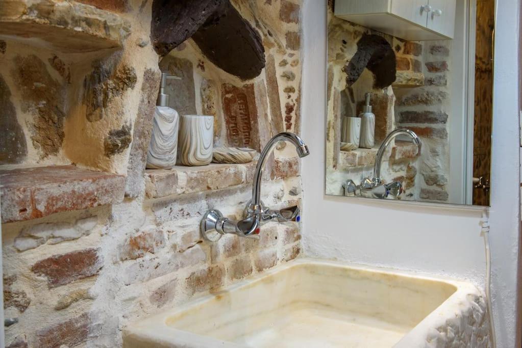 Ferienwohnung Lavrio Stone House 5 Min From The Centre/Port Exterior foto